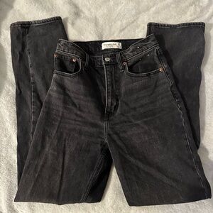 ABERCROMBIE & FITCH Women’s Ultra High Rise 90s Straight Black Jean Pants